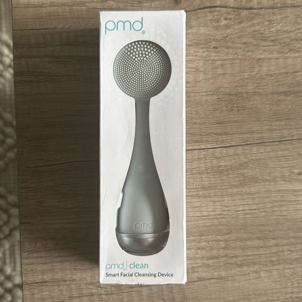 NEW! PMD Clean Smart Facial Cleaning Device